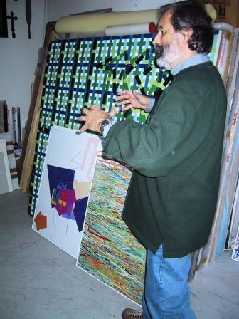 Viktor Hulik i sit galleri